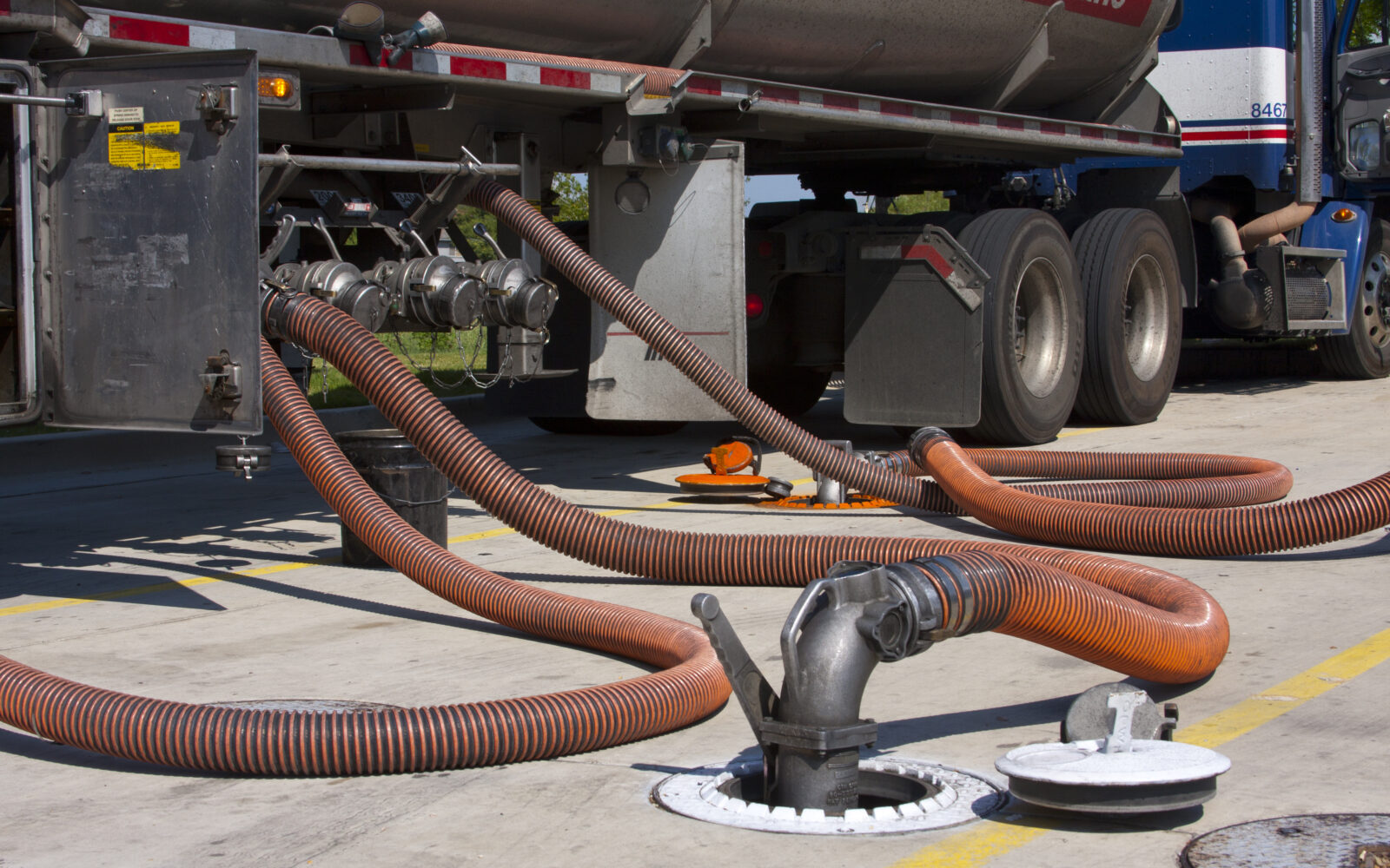 Why Wholesale Fuel Delivery Companies Choose PRC Industrial for Petroleum Transfer Hoses